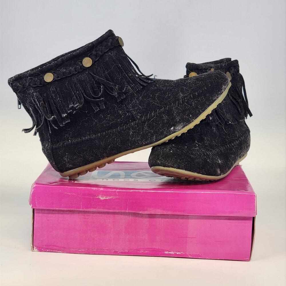 Shoes of Souls Black Fringe Moccasin Boots Women 9 Wool Ankle L3228-3